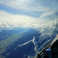 Flugwegposition um 15:00:53: Aufgenommen in der Nähe von Gemeinde Zell am See, 5700 Zell am See, Österreich in 2499 Meter